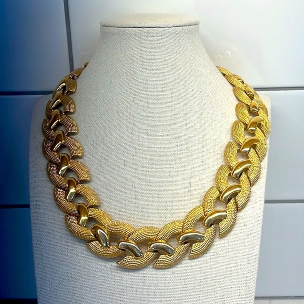 Vintage Napier Gold Tone Braided Collar Necklace